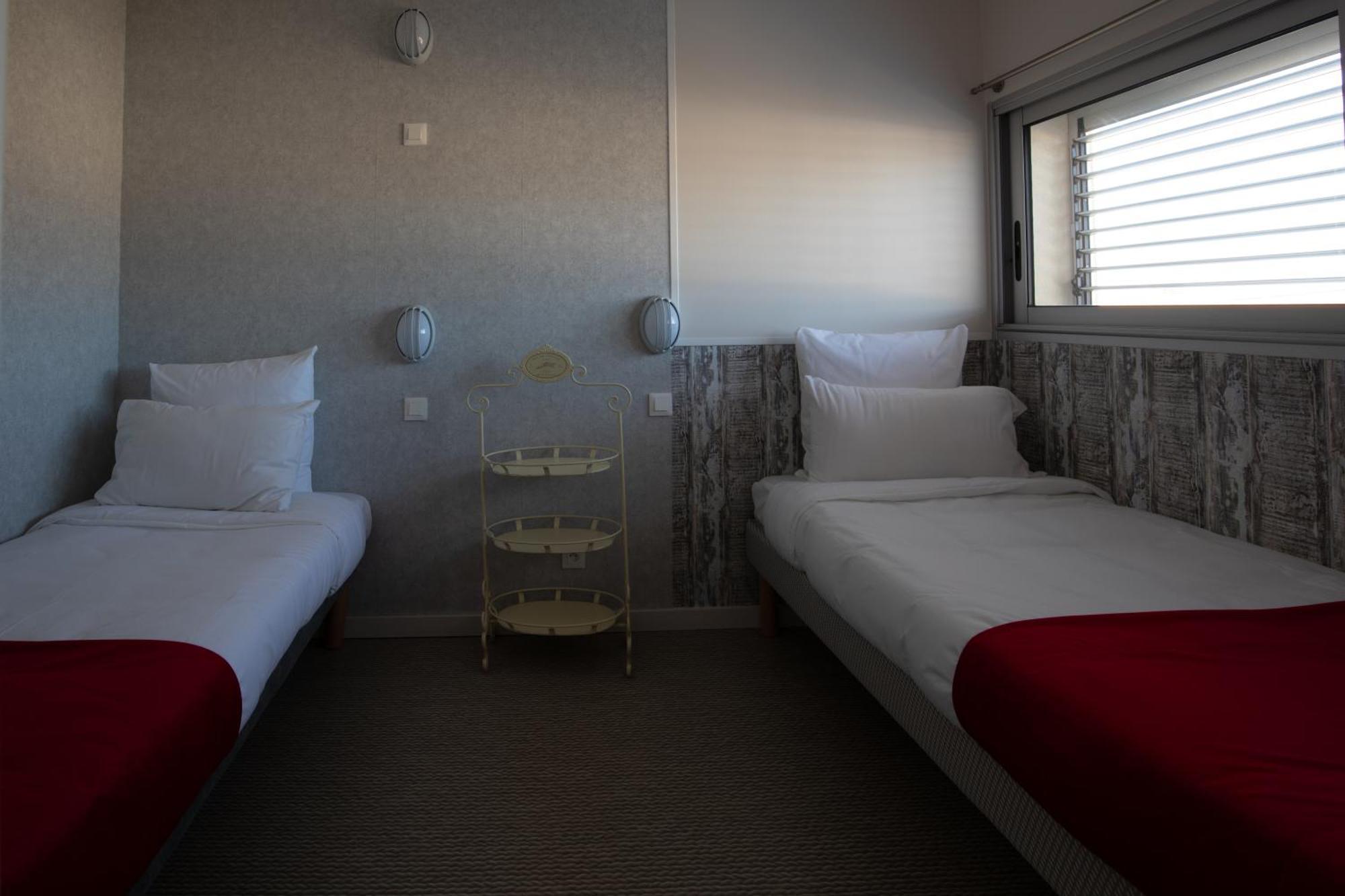 Hotel De La Plage Груисан Екстериор снимка
