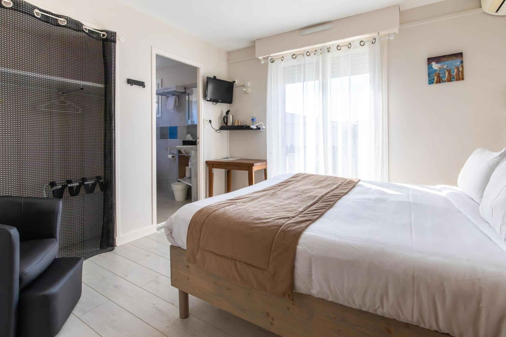 Hotel De La Plage Груисан Екстериор снимка